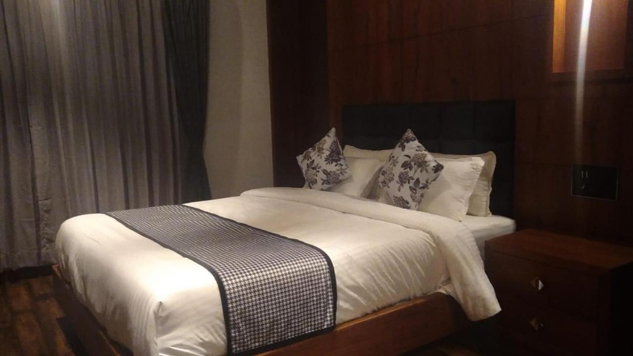Biranji Aqua Retreat Hotel Chikmagalūr Buitenkant foto
