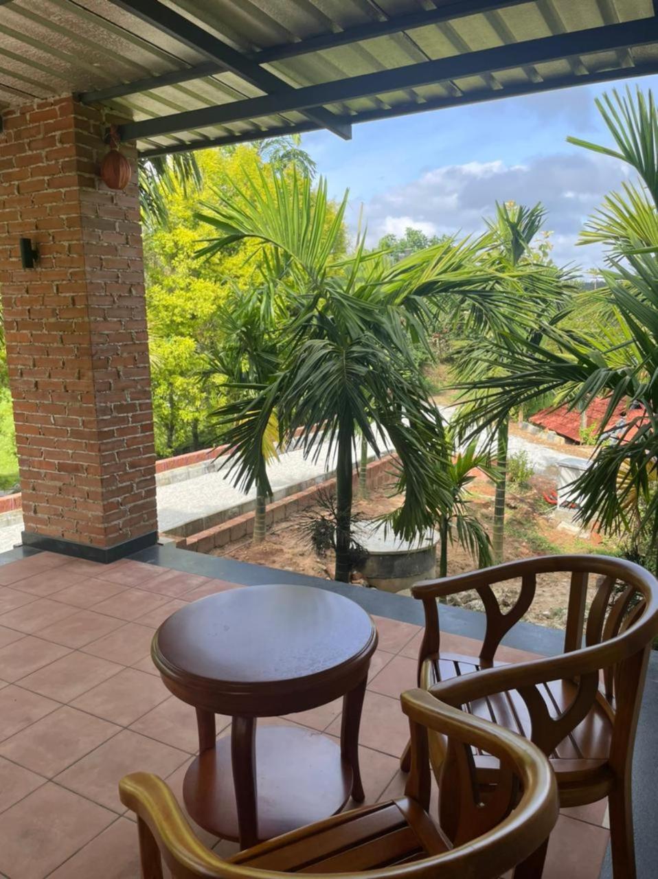 Biranji Aqua Retreat Hotel Chikmagalūr Buitenkant foto