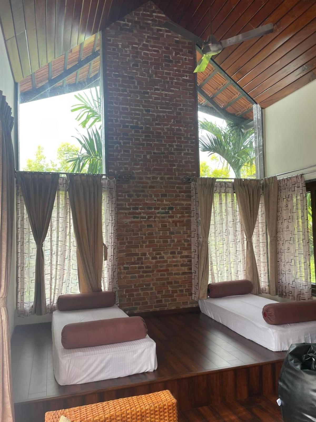 Biranji Aqua Retreat Hotel Chikmagalūr Buitenkant foto
