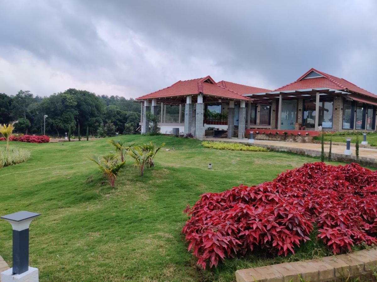 Biranji Aqua Retreat Hotel Chikmagalūr Buitenkant foto