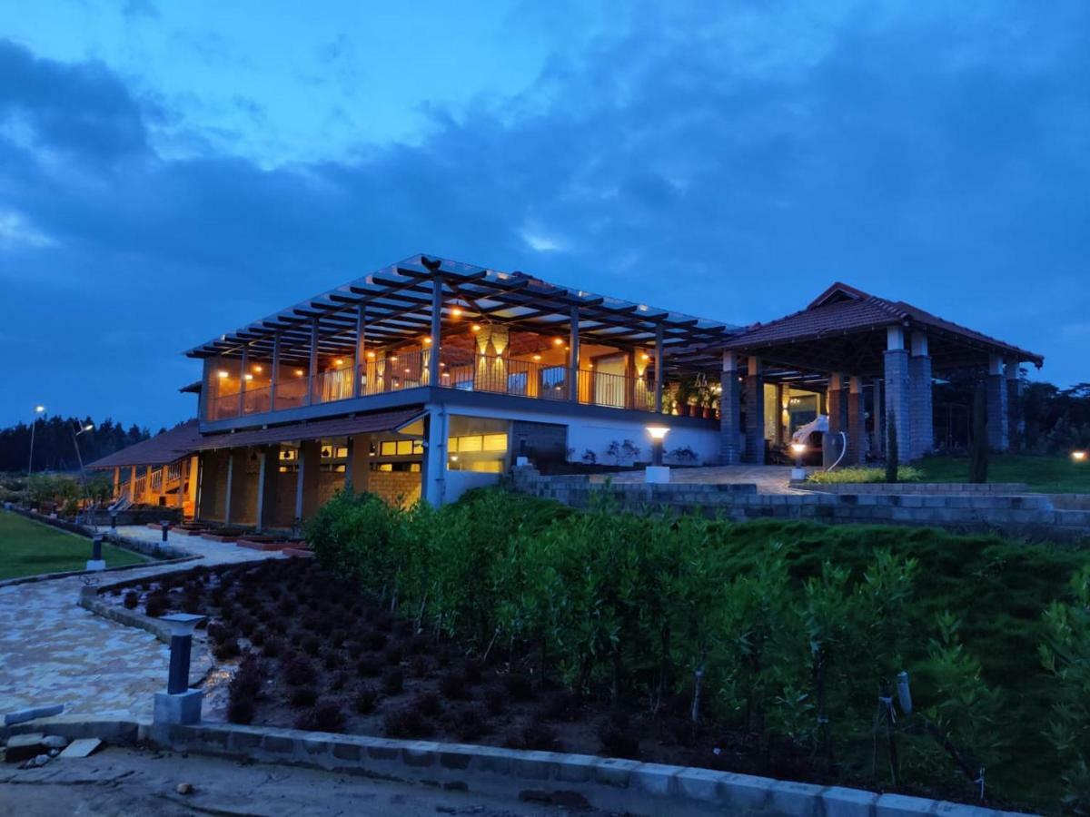 Biranji Aqua Retreat Hotel Chikmagalūr Buitenkant foto