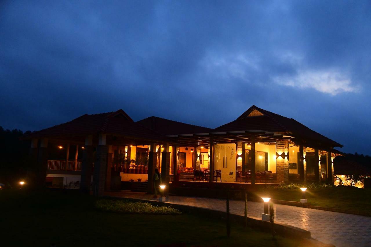 Biranji Aqua Retreat Hotel Chikmagalūr Buitenkant foto
